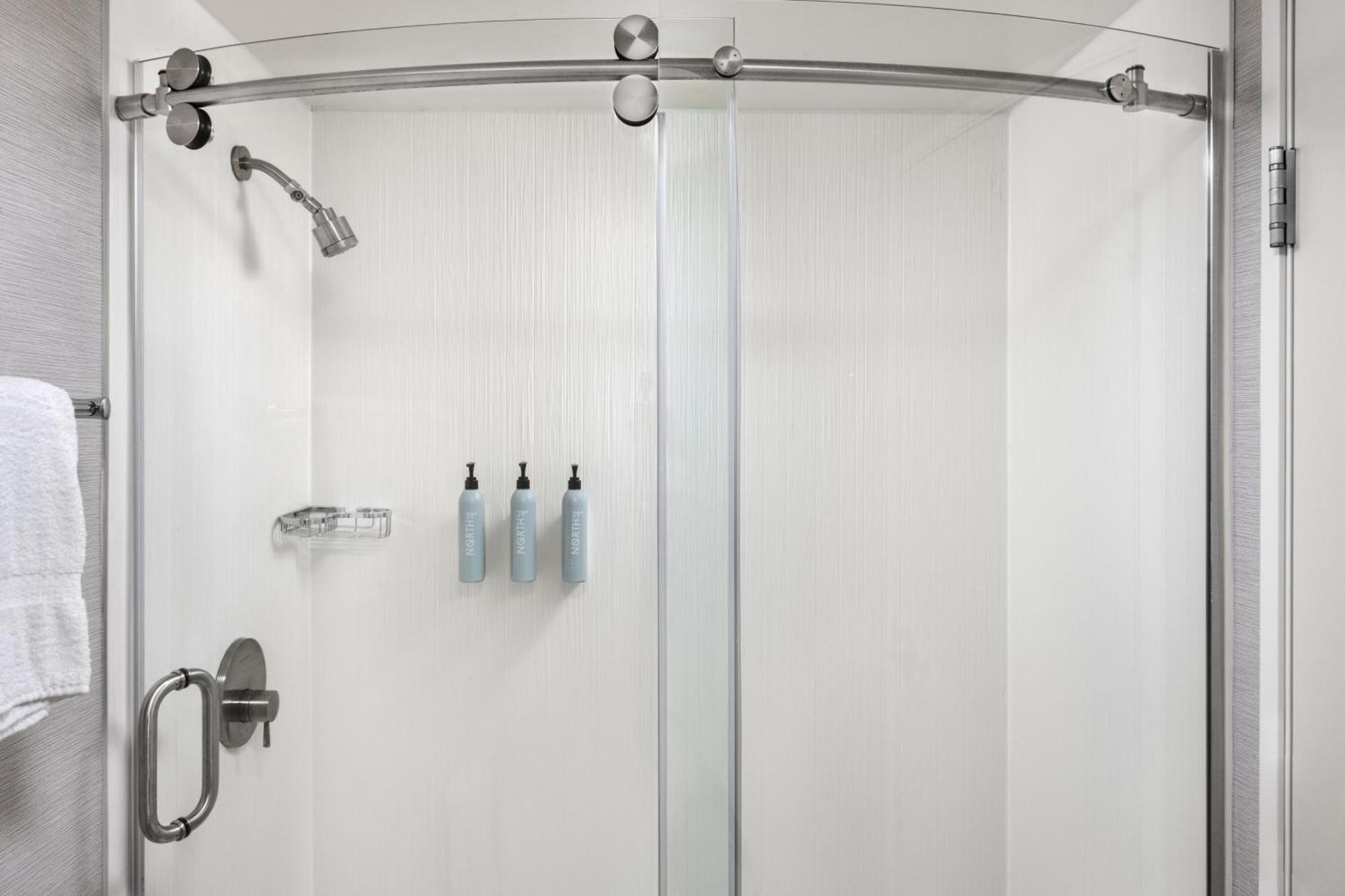 Courtyard By Marriott Airport Anchorage