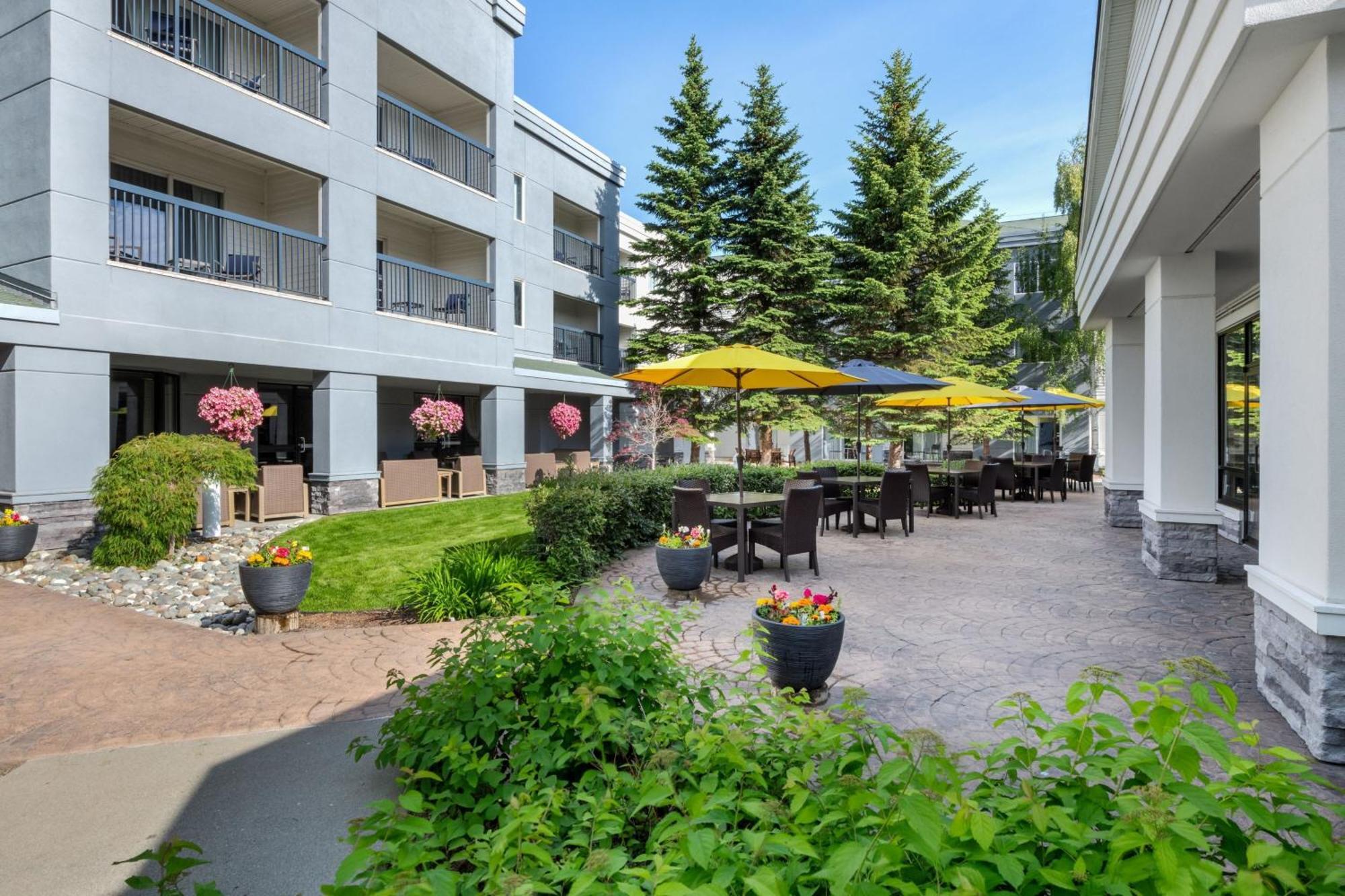 Courtyard By Marriott Airport 3*