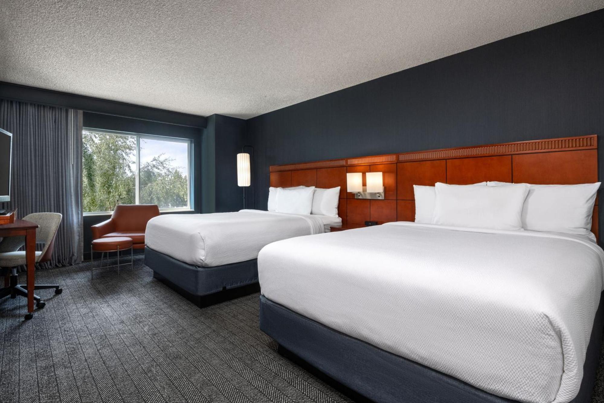Courtyard By Marriott Airport Anchorage