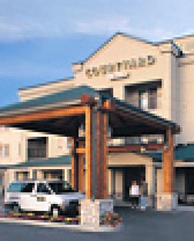 Courtyard By Marriott Airport Hotel 3*